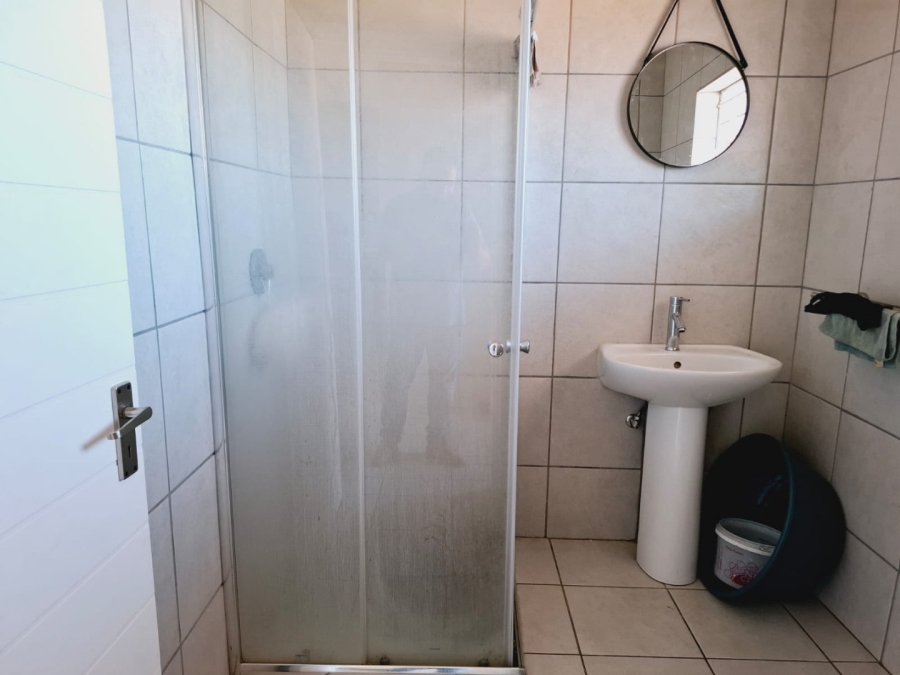 To Let 1 Bedroom Property for Rent in Bloemfontein Free State